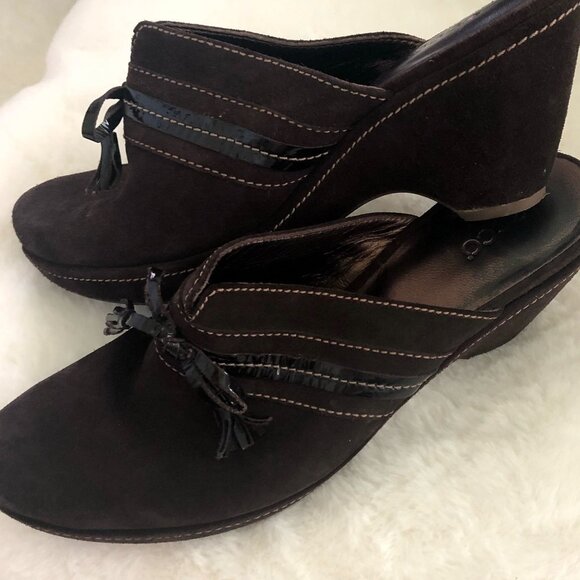 Ecco Womens Brown Suede Mule Heels With Tassel Accent - Picture 1 of 10